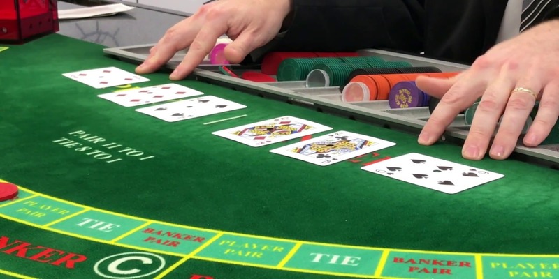 Một trong top 10 cách soi cầu Baccarat là cầu nghiêng con